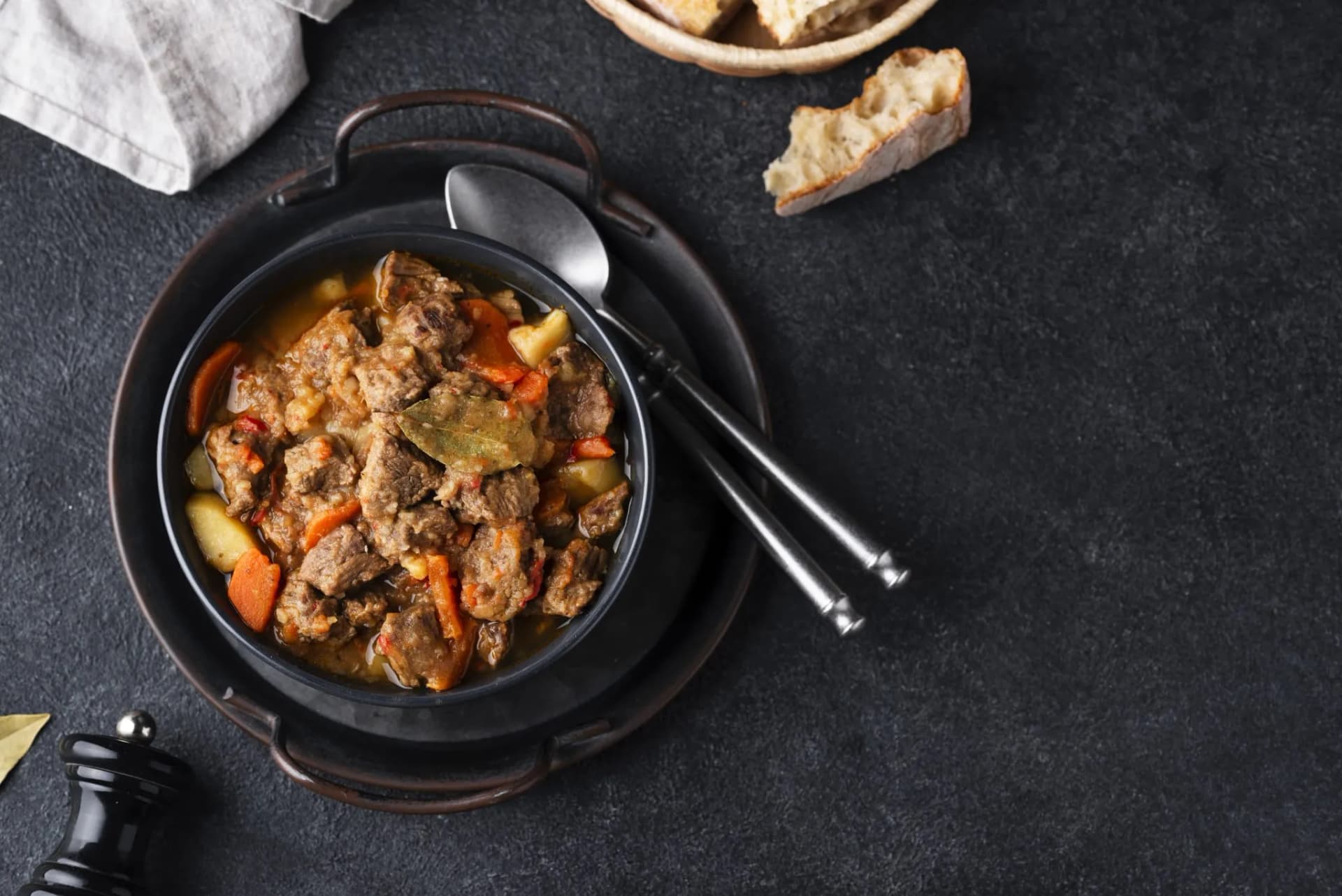Tečaj za ljubitelje kuhinje: UMIJEĆE PEČENJA (SLOW COOKING, ROASTING…) - Gastro radionica u Split