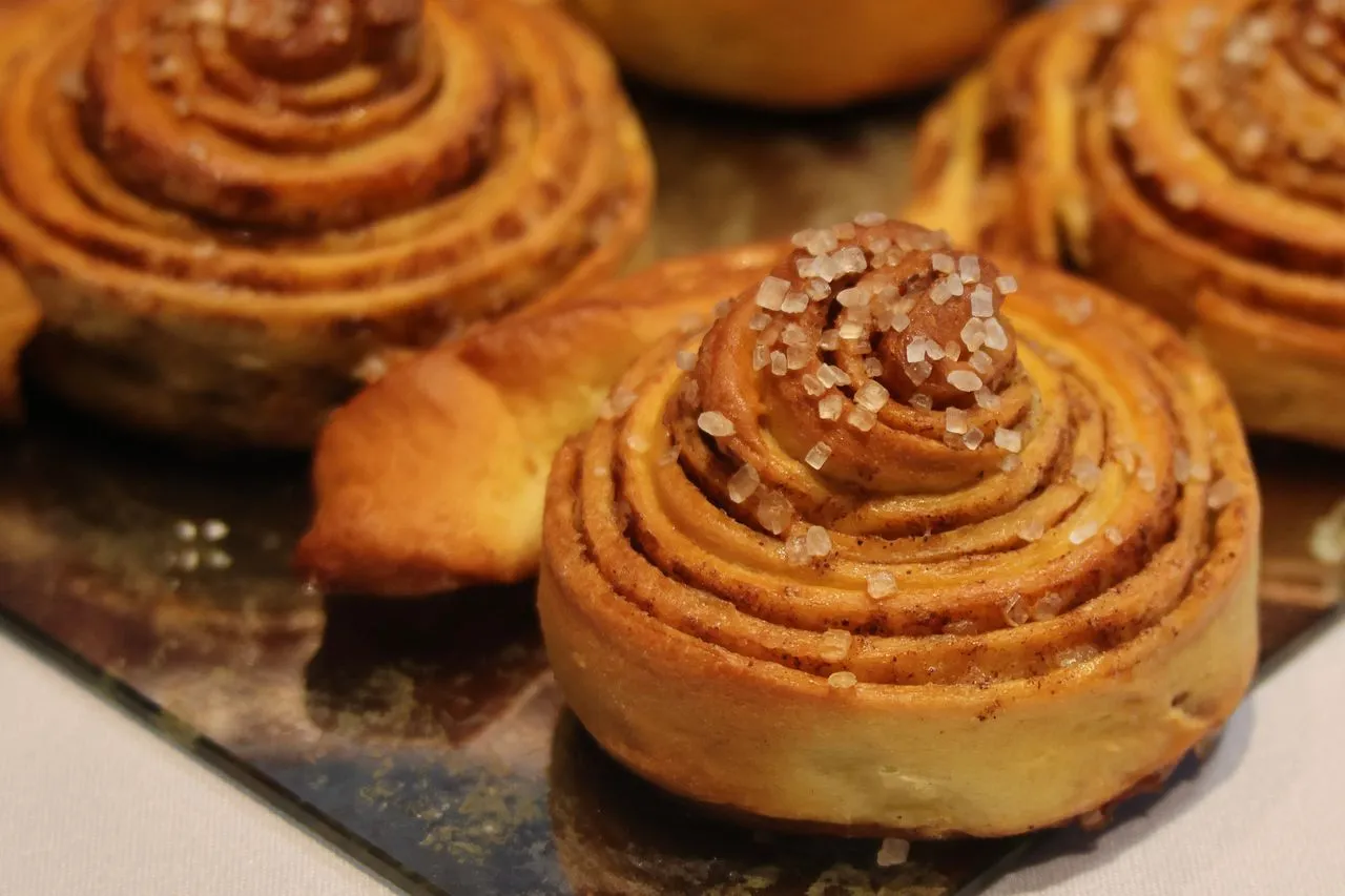 Pastry Lovers Workshop: Cottage Cheese & Cinnamon Rolls – Sweet Laminated Dough Workshop - Gastro workshop in Split